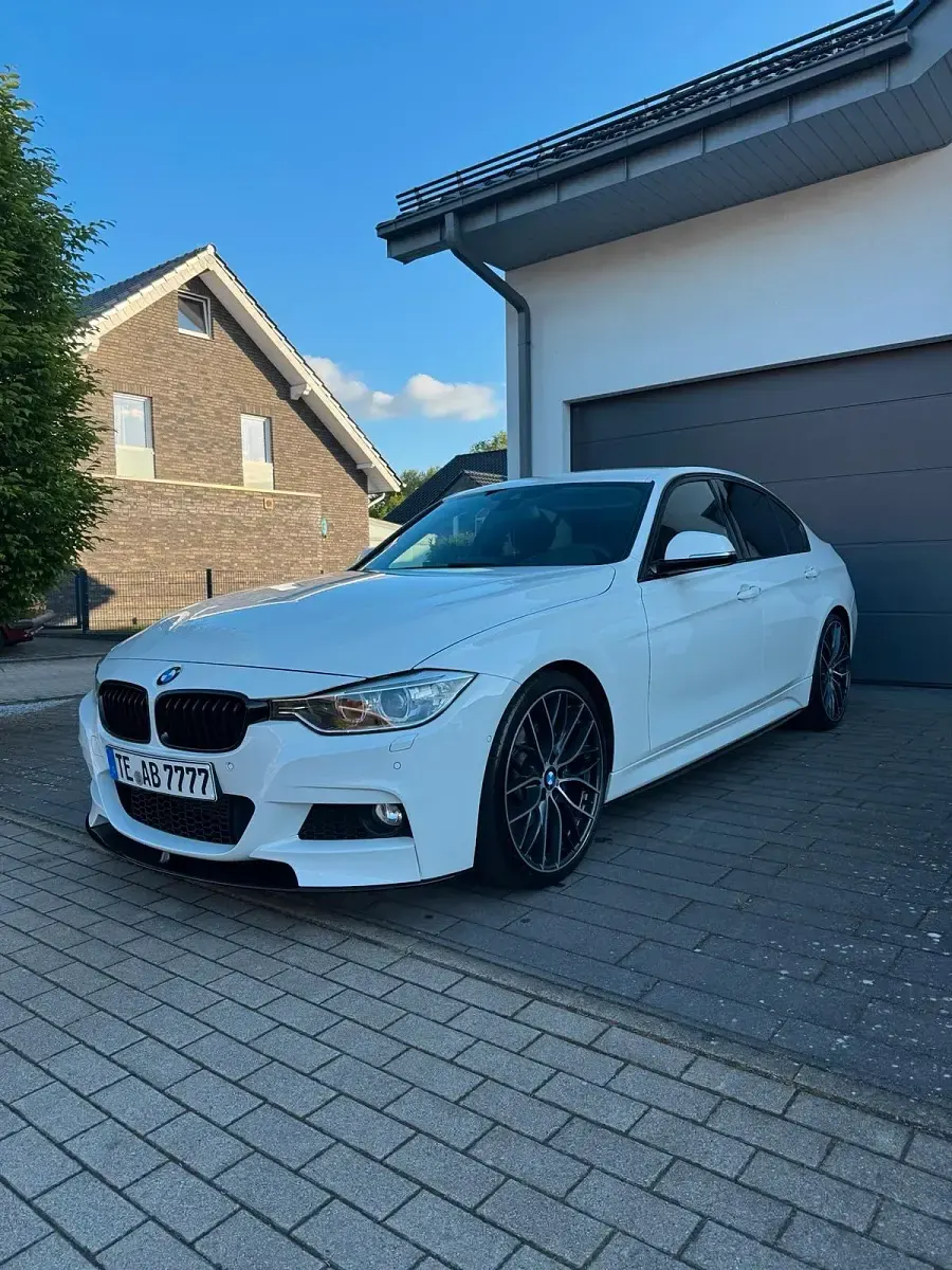 Gebraucht BMW 320 Performance 184 PS (135 kW) 2013 Weiß Limousine