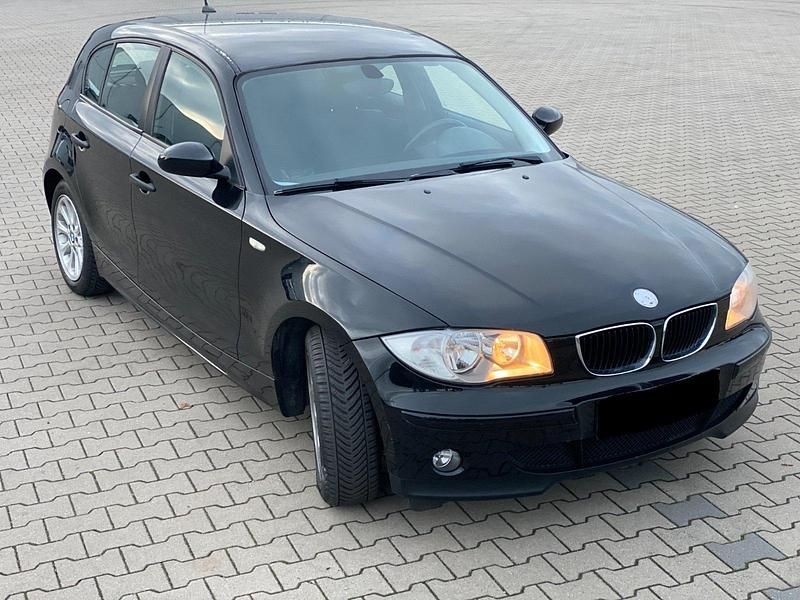 Gebraucht BMW 116 116 PS (85 kW) 2005 Schwarz Kleinwagen