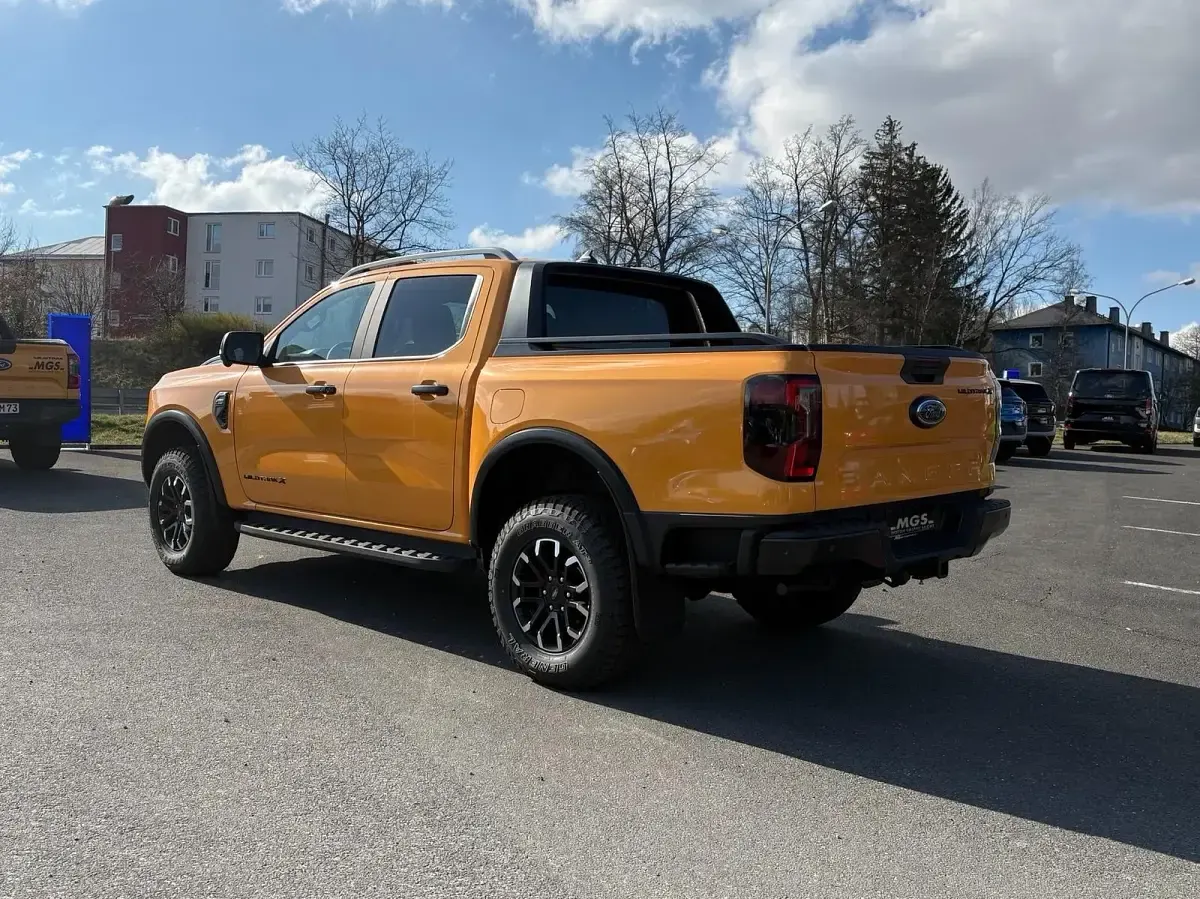 Neu Ford Ranger Wildtrack 205 PS (150 kW) 2026 Orange Pickup