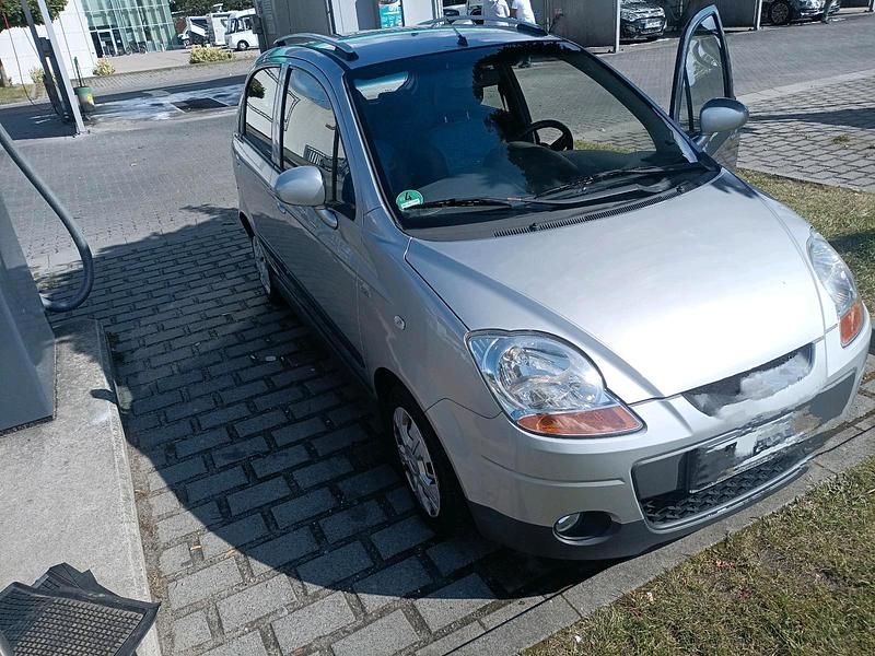 Silber Gebraucht 2009 Chevrolet Matiz Kleinwagen | 1.499 € (Fairer Preis) - Bild 1/4