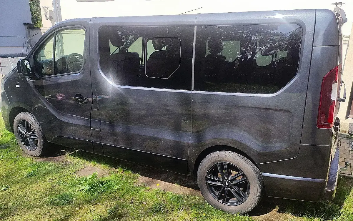 Gebraucht Renault Trafic 145 PS (106 kW) 2019 Grau Van / Kleinbus