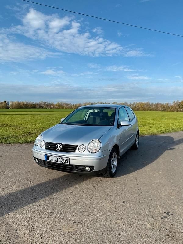 Silber Gebraucht 2005 VW Polo Kleinwagen | 450 € (Superpreis) - Bild 1/3
