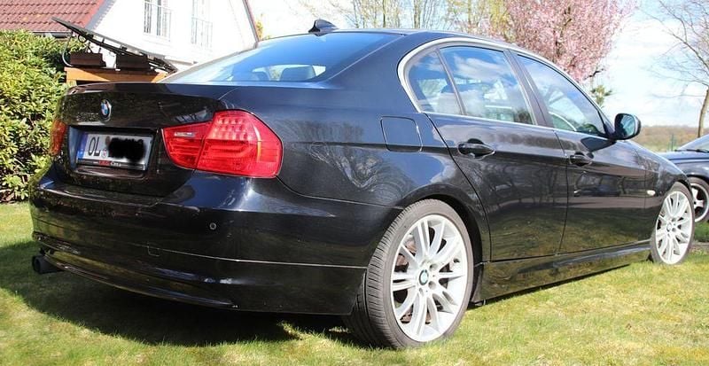 Second-hand BMW 330 Performance 272 CP (200 kW) 2008 Negru Berlinǎ