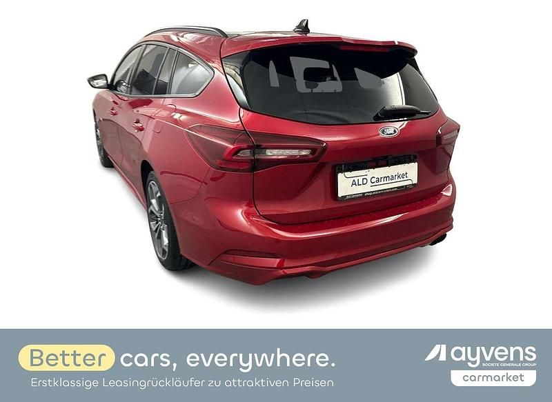 Gebraucht Ford Focus ST-Line X 155 PS (114 kW) 2022 Fantastic red tc Coupé