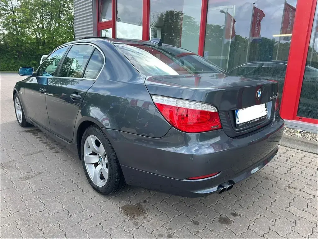 Gebraucht BMW 525 Advantage 197 PS (144 kW) 2008 Grau Limousine