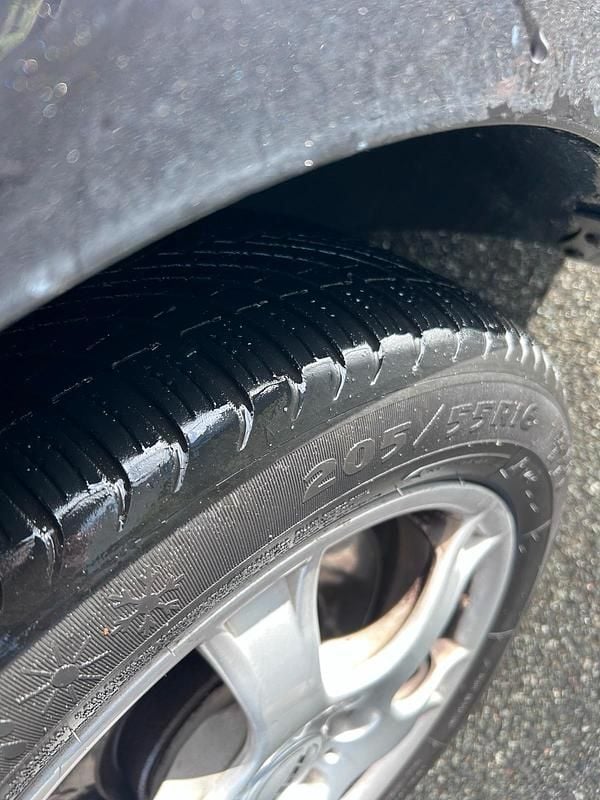 Gebraucht VW Passat 105 PS (77 kW) 2007 Schwarz Kombi