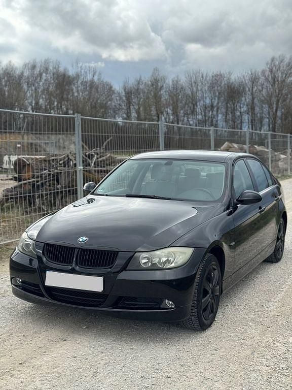 Gebraucht BMW 320 150 PS (110 kW) 2005 Schwarz Limousine