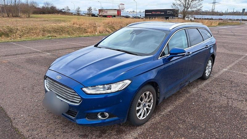 Gebraucht Ford Mondeo Titanium 179 PS (131 kW) 2016 Blau Kombi