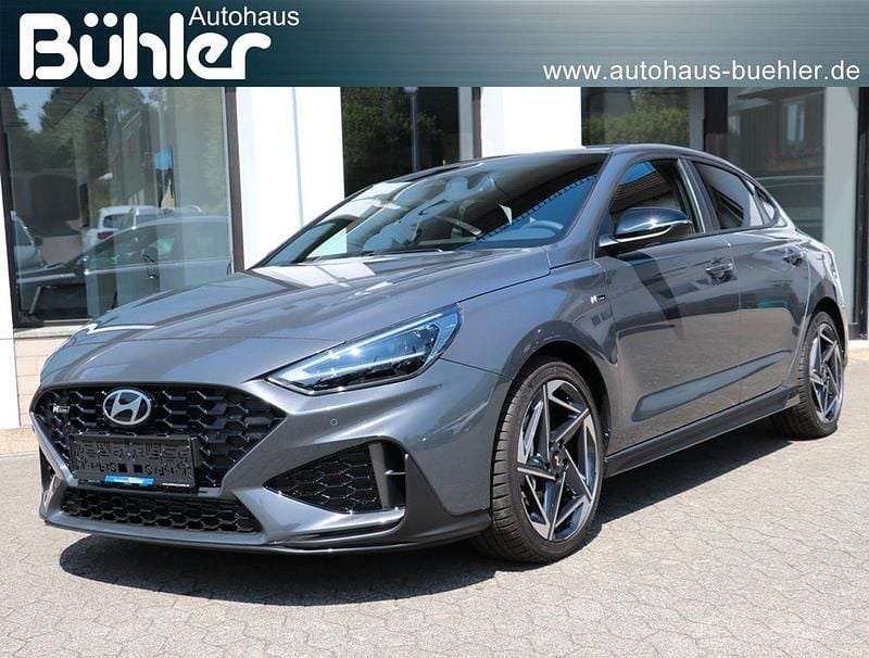Neu Hyundai i30 N Line 140 PS (102 kW) 2025 Ecotronic grey mineraleffekt Limousine