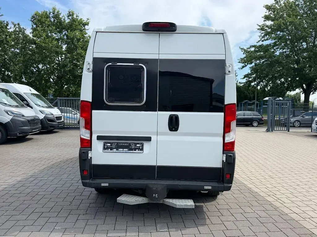 Gebraucht Peugeot Boxer 140 PS (102 kW) 2021 Weiß Van