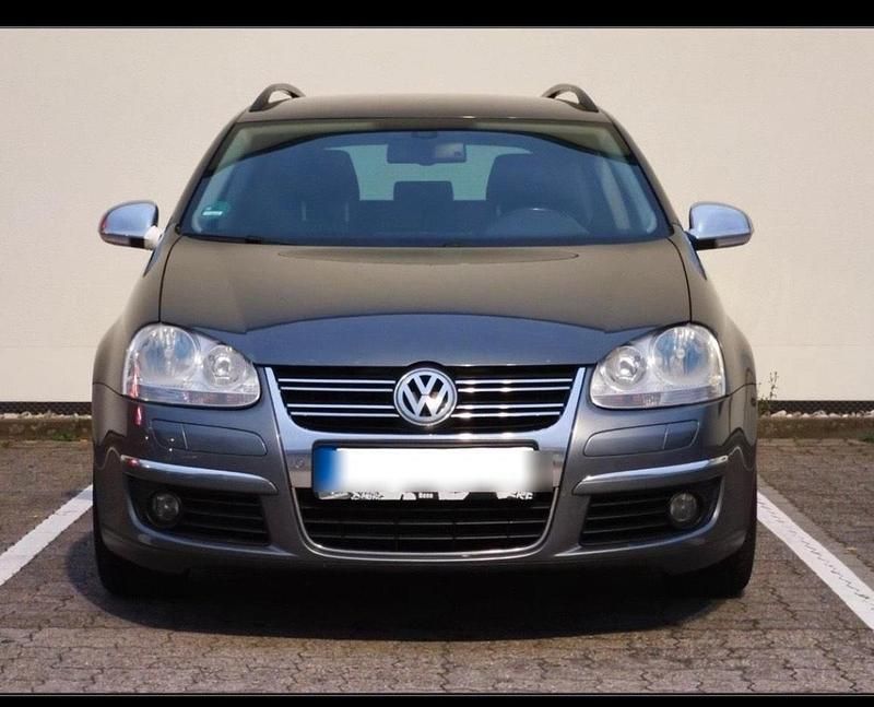 Grau Gebraucht 2009 VW Golf VI Comfortline Kombi | 4.999 € - Bild 1/4