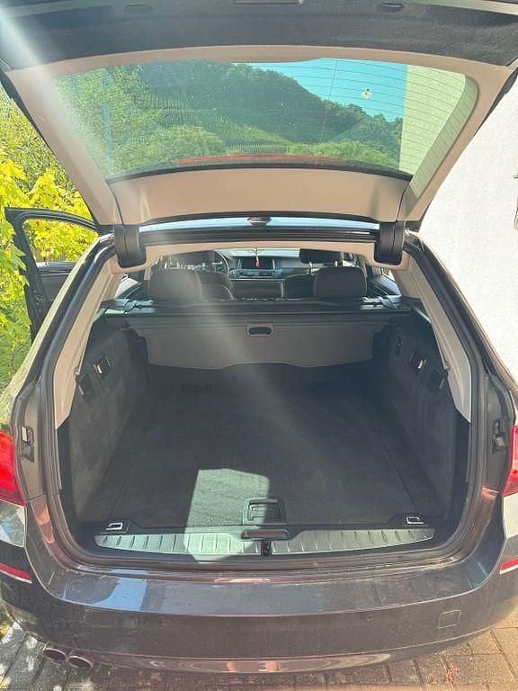 Gebraucht BMW 520 190 PS (139 kW) 2014 Grau Kombi