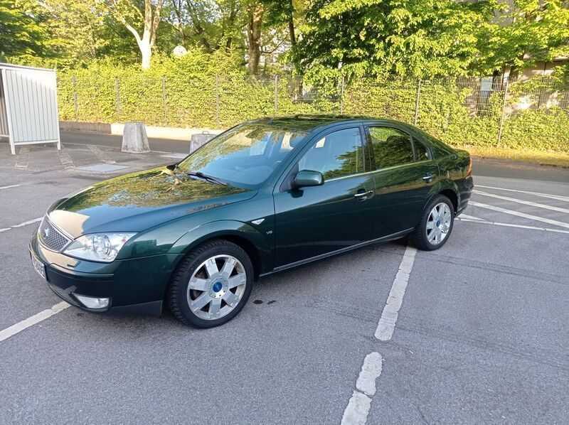 Grün Gebraucht 2005 Ford Mondeo Ghia Limousine | 3.500 € (Fairer Preis) - Bild 1/4