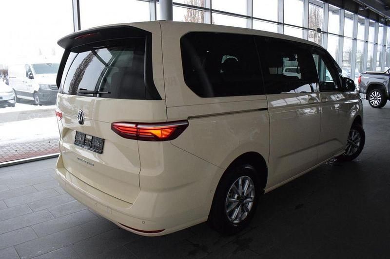Neu VW Multivan Life 150 PS (110 kW) 2026 Gelb Van