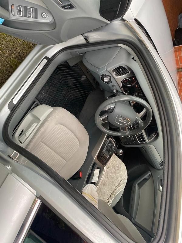 Gebraucht Audi A4 Ambiente 143 PS (105 kW) 2012 Silber Kombi