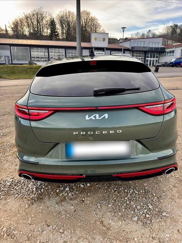 Gebraucht Kia ProCeed GT GT 204 PS (150 kW) 2024 Grün Kleinwagen