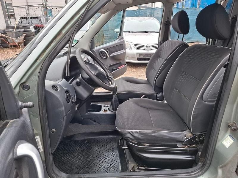 Gebraucht Peugeot Partner Quiksilver 109 PS (80 kW) 2005 Grün Van / Kleinbus