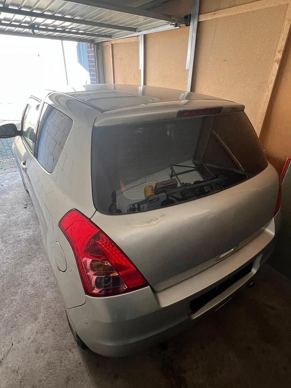 Gebraucht Suzuki Swift 94 PS (69 kW) 2010 Grau Kleinwagen