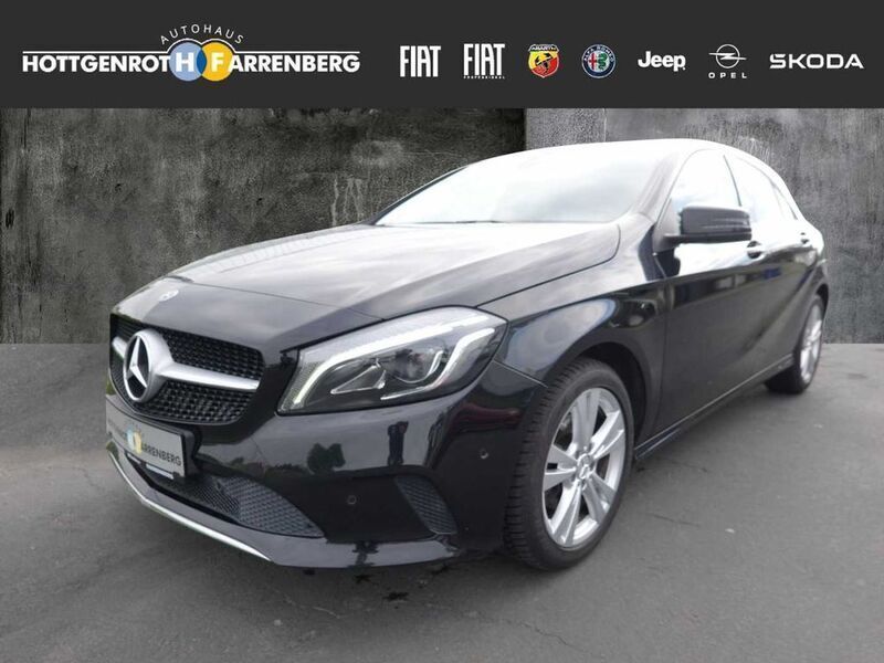 Schwarz Gebraucht 2017 Mercedes A200 Urban Limousine | 16.990 € (Fairer Preis) - Bild 1/4