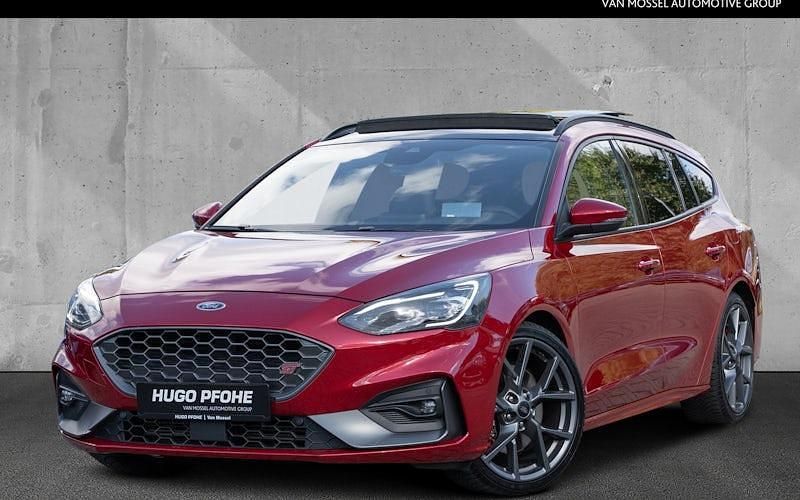 Rot Gebraucht 2020 Ford Focus ST Kombi | 26.450 € (Fairer Preis) - Bild 1/4