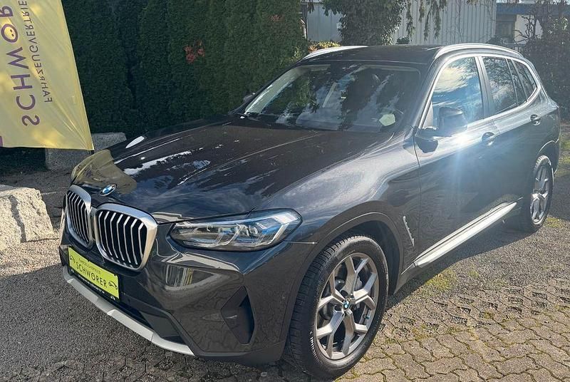 Grau Gebraucht 2021 BMW X3 Sport Line SUV | 43.450 € (Teuer) - Bild 1/4