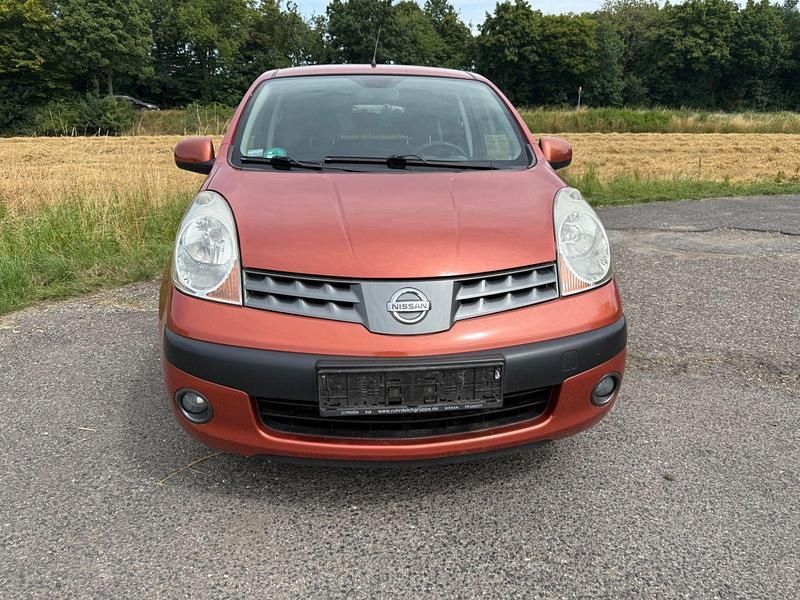 Braun Gebraucht 2006 Nissan Note Acenta Van / Kleinbus | 1.650 € (Guter Preis) - Bild 1/4