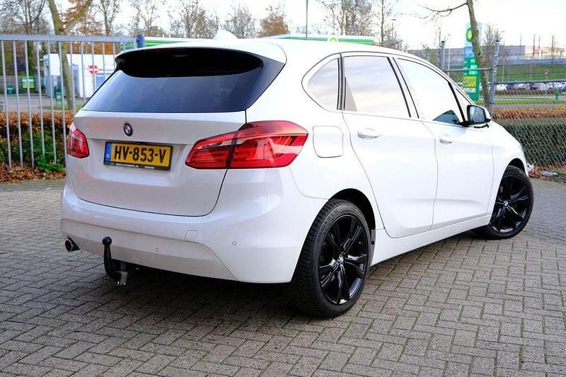 Gebraucht BMW 216 Active Tourer 116 PS (85 kW) 2016 Weiß Van / Kleinbus