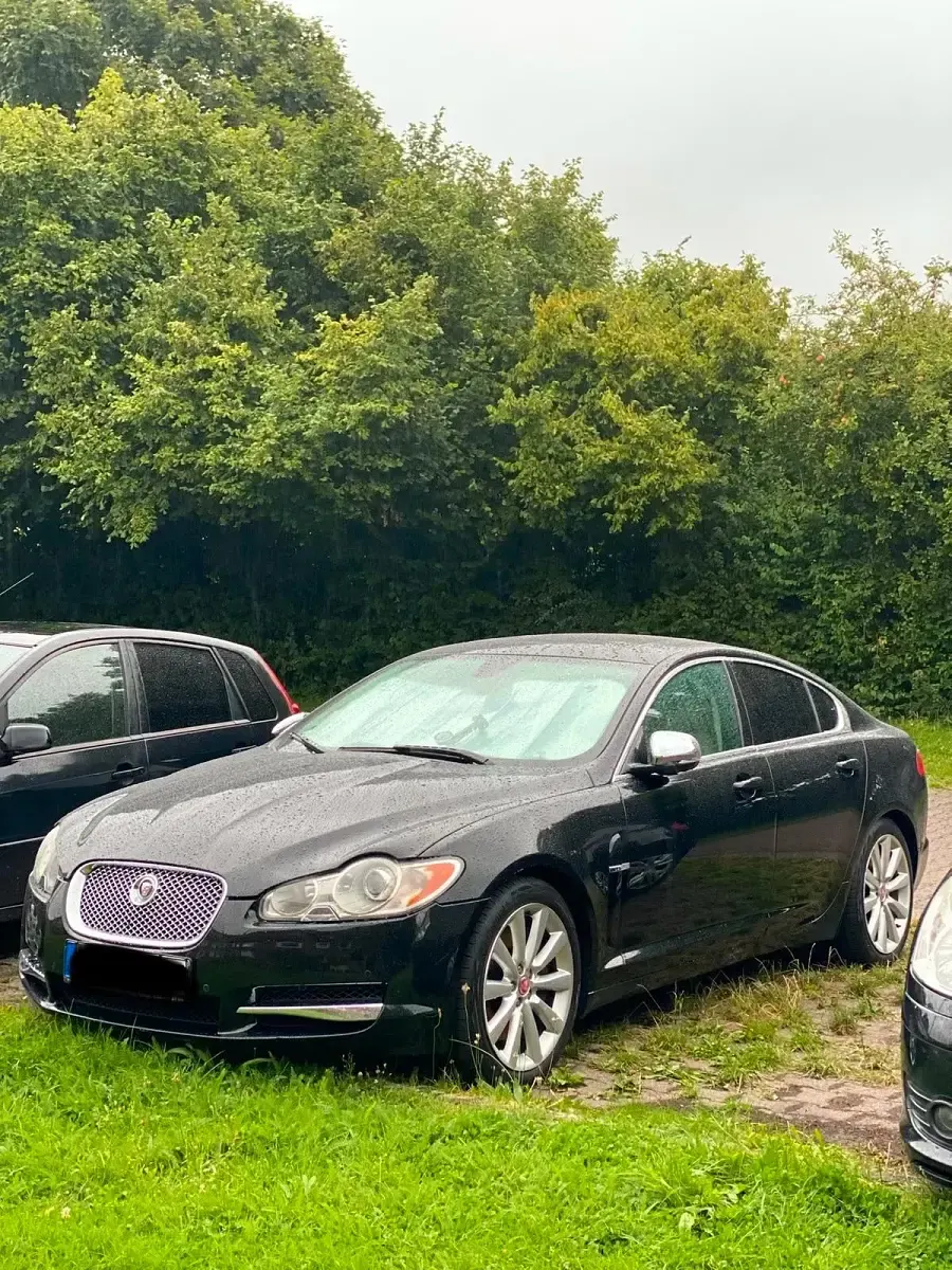 Gebraucht Jaguar XF 275 PS (202 kW) 2010 Schwarz Limousine