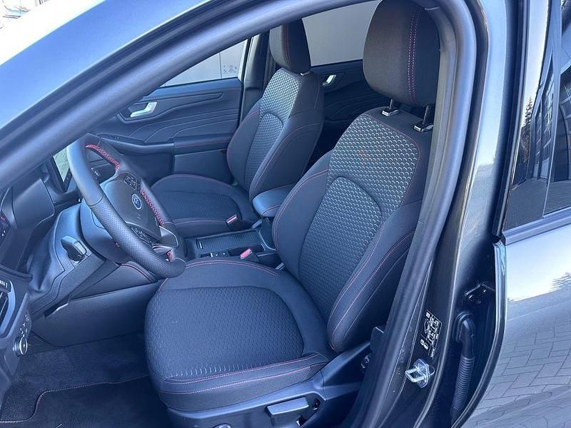 Neu Ford Kuga ST-Line 151 PS (111 kW) 2026 Grau SUV