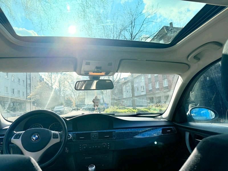 Gebraucht BMW 320 150 PS (110 kW) 2005 Gelb Limousine