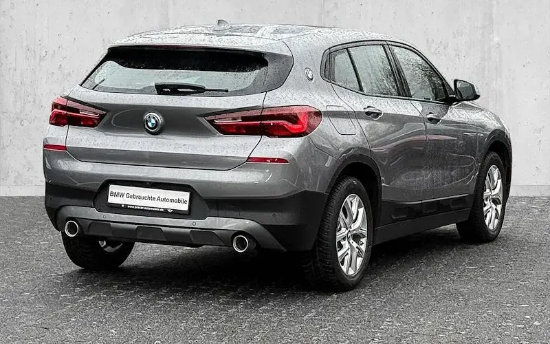 Gebraucht BMW X2 Sport Line 150 PS (110 kW) 2022 Grau SUV