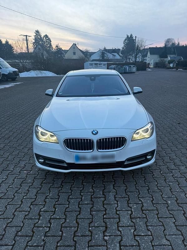 Gebraucht BMW 520 2014 Weiß Limousine