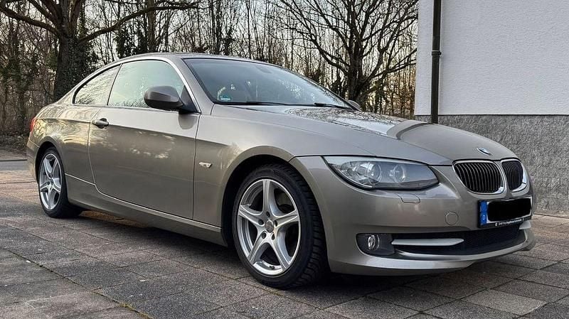 Gebraucht BMW 330 M Sport 245 PS (180 kW) 2011 Coupé