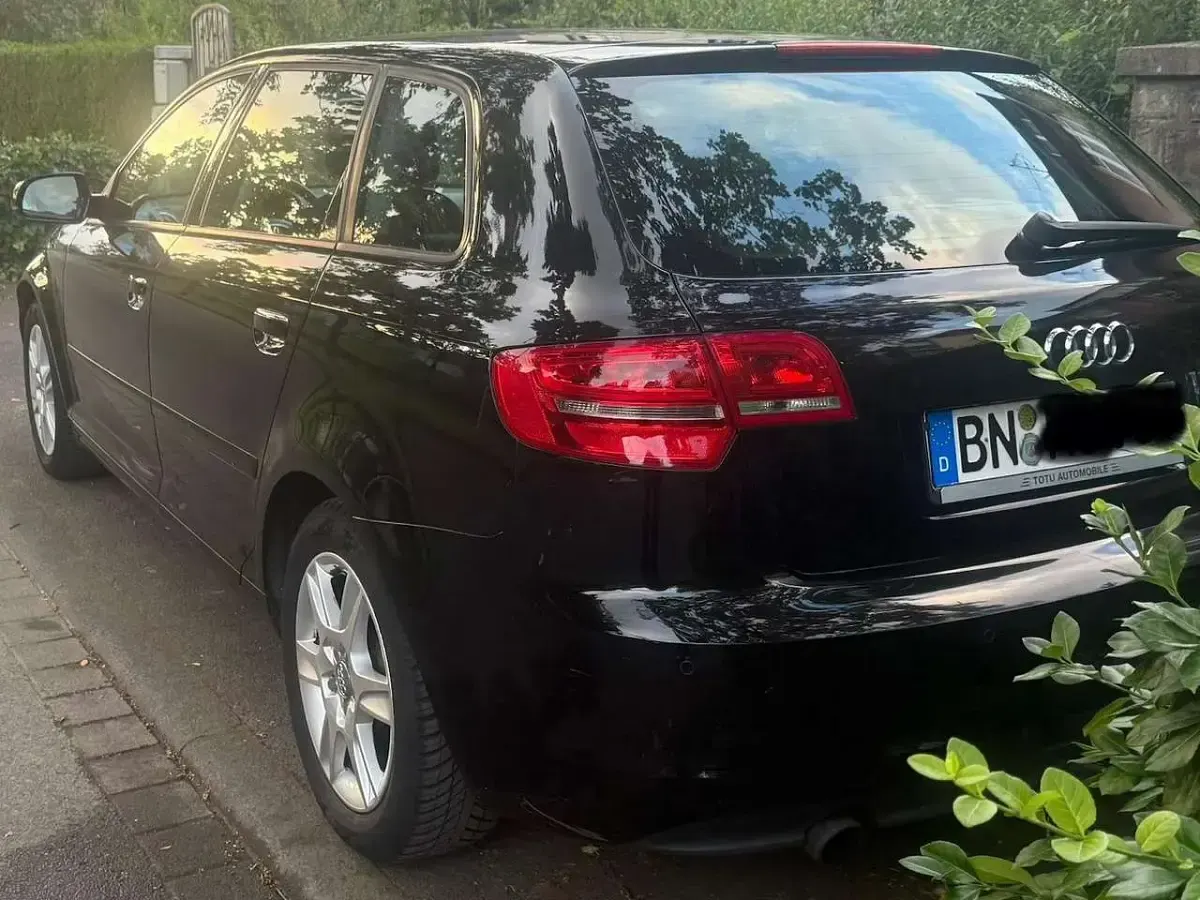 Gebraucht Audi A3 Ambition 102 PS (75 kW) 2010 Schwarz Kleinwagen
