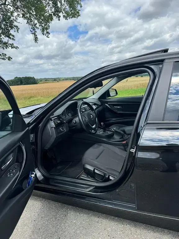 Gebraucht BMW 320 Shadowline 184 PS (135 kW) 2013 Schwarz Limousine