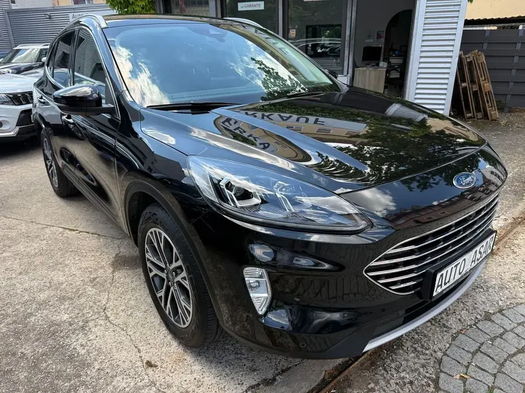 Gebraucht Ford Kuga Titanium 190 PS (139 kW) 2020 Schwarz SUV