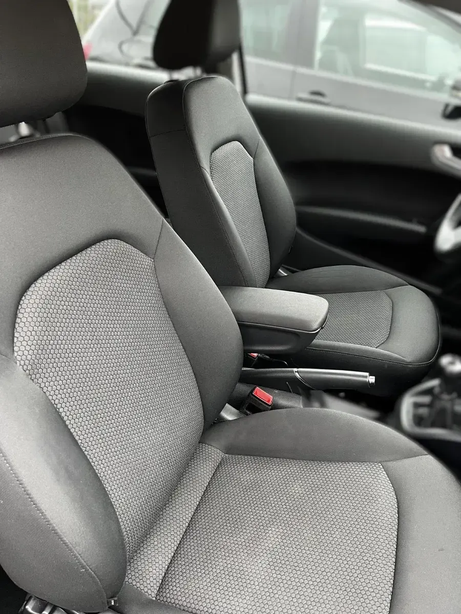 Usata Audi A1 86 CV (63 kW) 2014 Nero Utilitaria