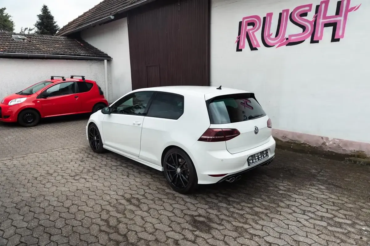 Gebraucht VW Golf VII R 300 PS (220 kW) 2016 Weiß Limousine