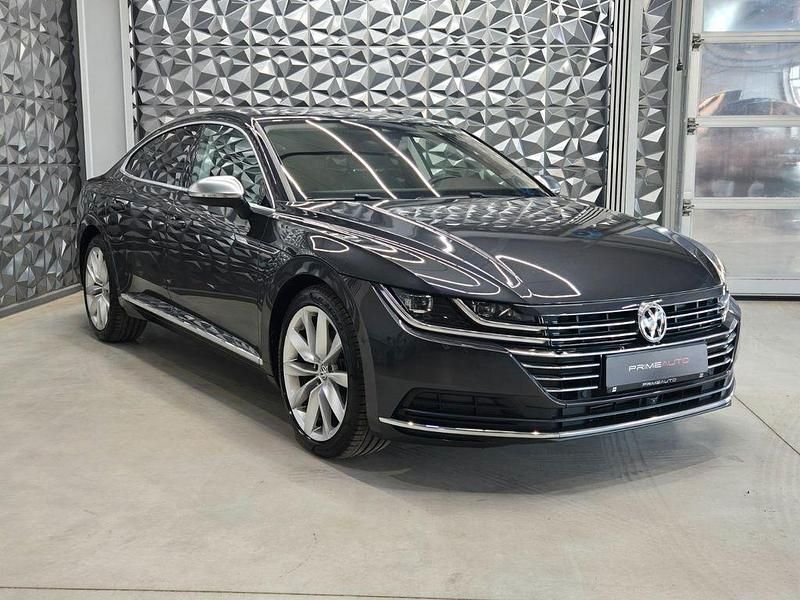 Gebraucht VW Arteon Elegance 150 PS (110 kW) 2019 Grau Kleinwagen