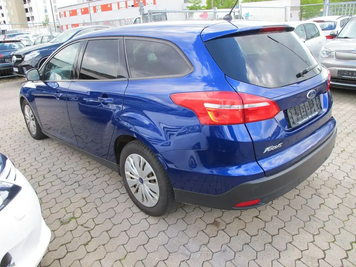 Gebraucht Ford Focus Business Edition 150 PS (110 kW) 2017 Blau Kombi