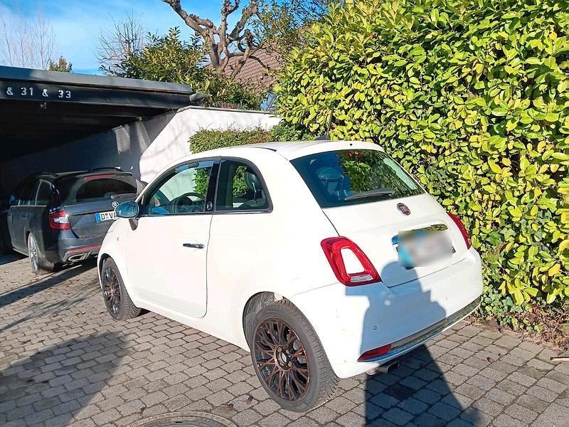 Gebraucht Fiat 500 Lounge 69 PS (50 kW) 2019 Weiß Limousine