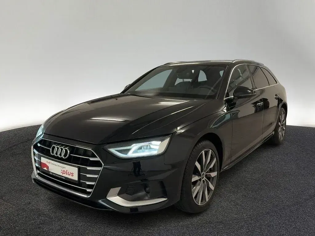Gebraucht Audi A4 Advanced Plus 204 PS (150 kW) 2021 Mythosschwarz metallic Kombi