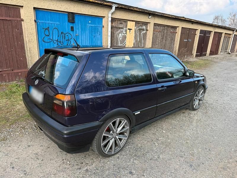 Gebraucht VW Golf Edition 174 PS (127 kW) 1995 Blau Coupé