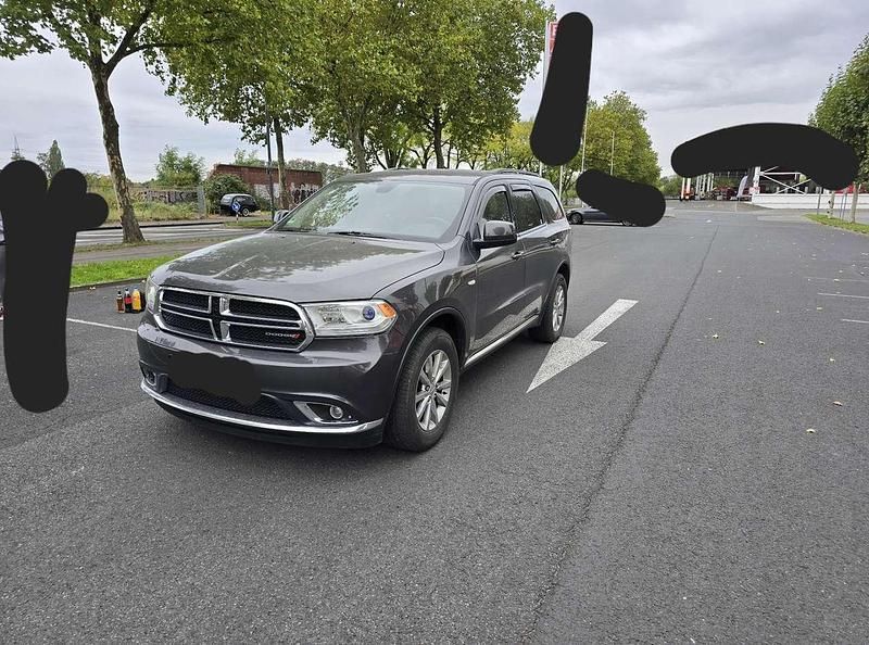Grau Gebraucht 2017 Dodge Durango SUV | 36.000 € - Bild 1/4