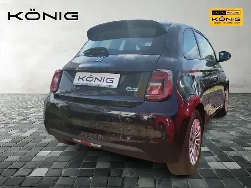 Gebraucht Fiat 500e 86 kW (118 PS) 2023 Onyx schwarz (10n) Kleinwagen