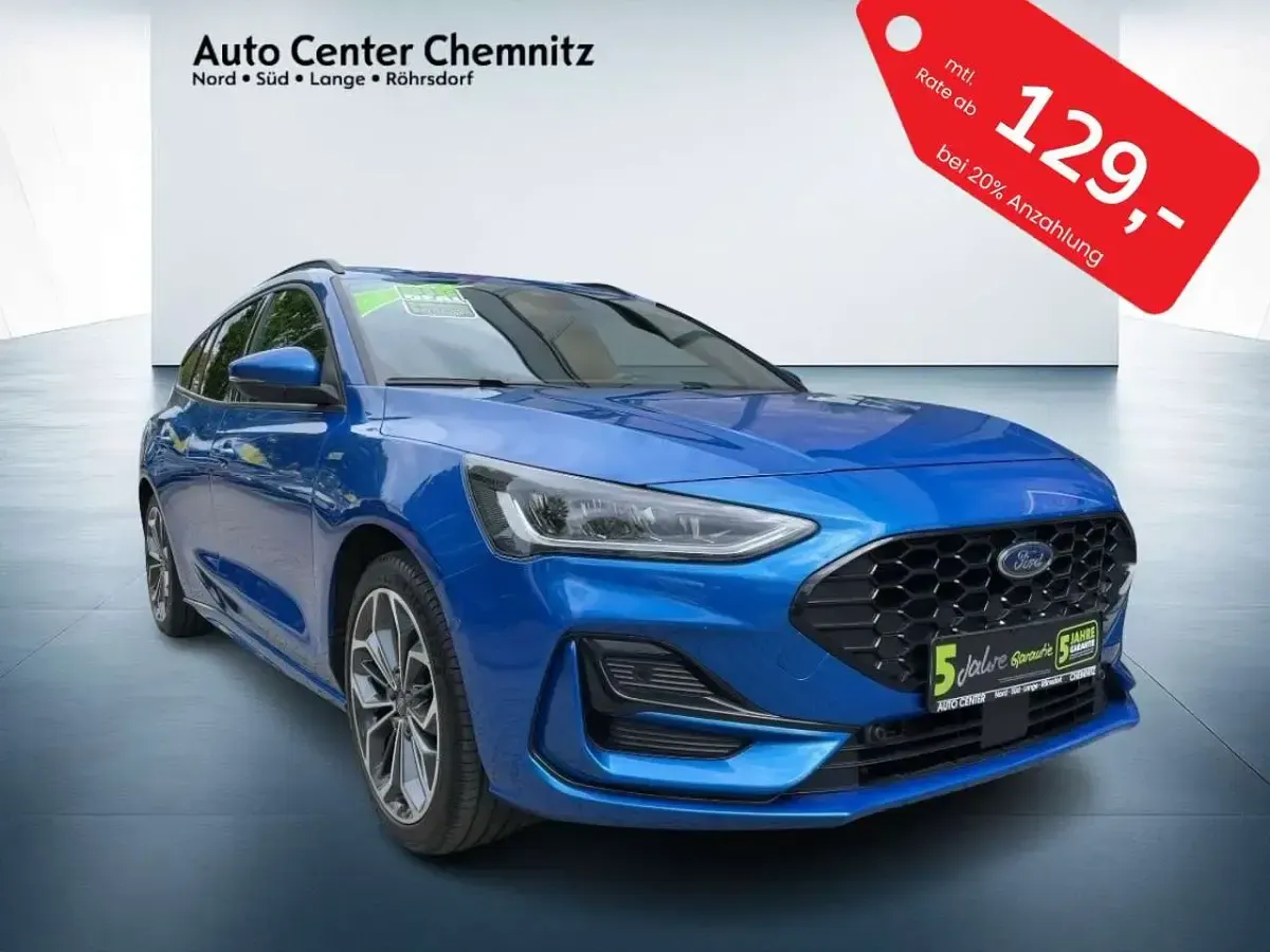 Gebraucht Ford Focus ST-Line X 155 PS (114 kW) 2023 Dynamicblau metallic Kombi
