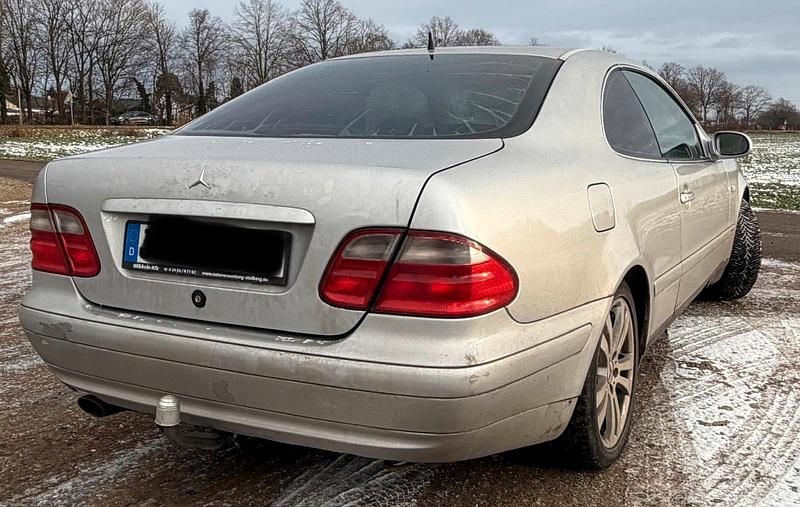 Silber Gebraucht 1998 Mercedes CLK320 Coupé | 1.100 € (Fairer Preis) - Bild 1/4