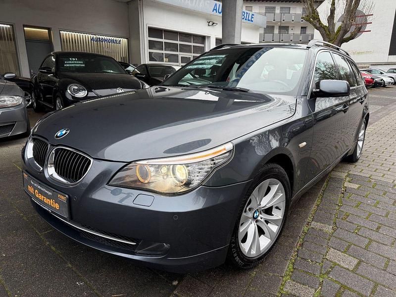 Gebraucht BMW 525 Exclusive 218 PS (160 kW) 2009 Grau Kombi