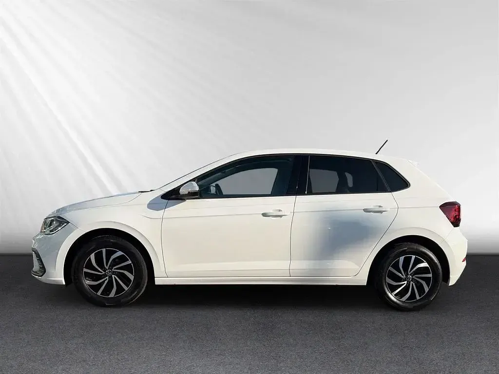 Gebraucht VW Polo Life 95 PS (69 kW) 2022 Pure white Kleinwagen