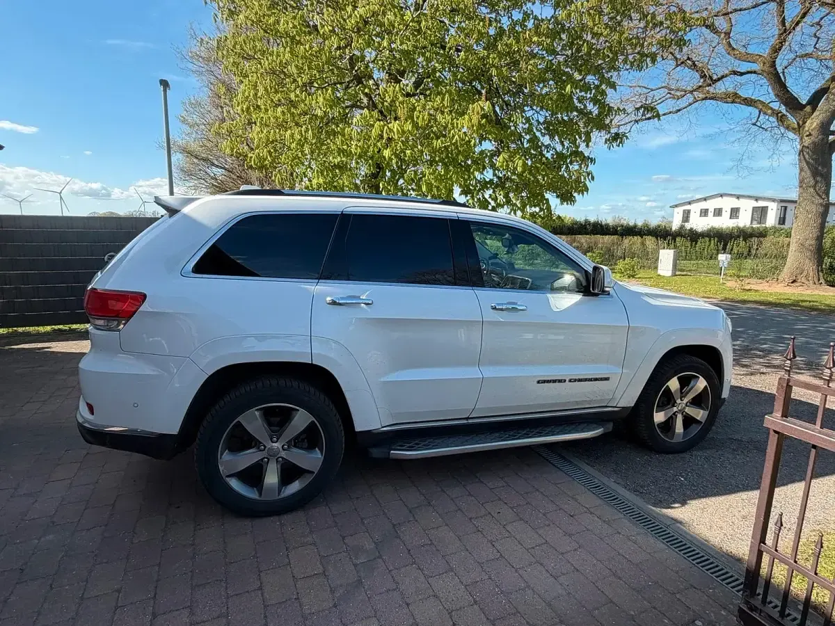 Gebraucht Jeep Grand Cherokee Summit 250 PS (183 kW) 2018 Weiß SUV
